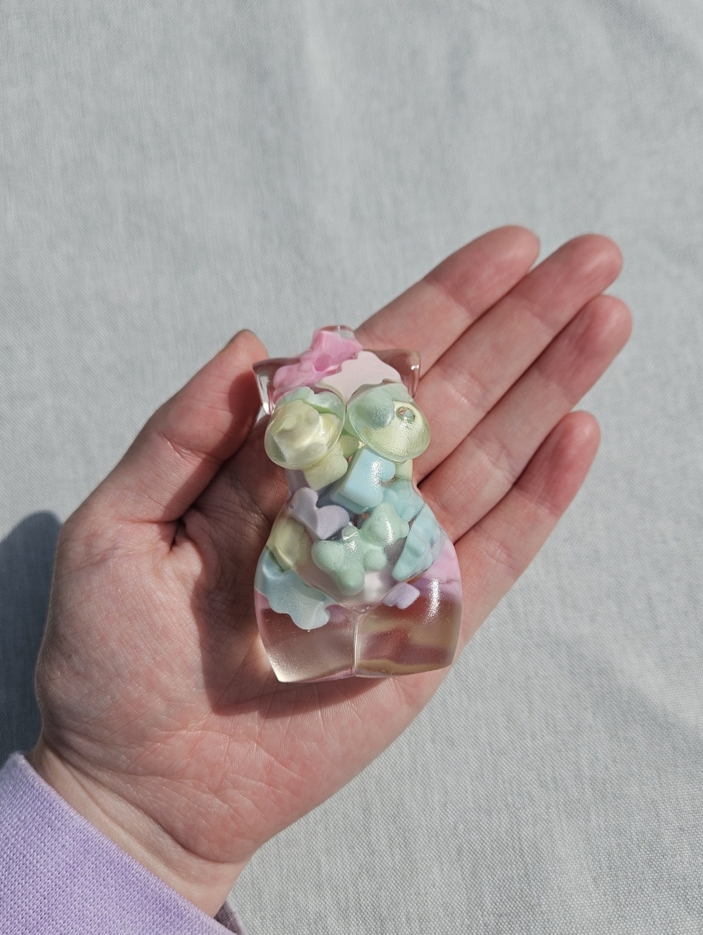Handmade Chubby Goddess Resin Statue With Pastel Teddy Bears - Picture 7 of 7